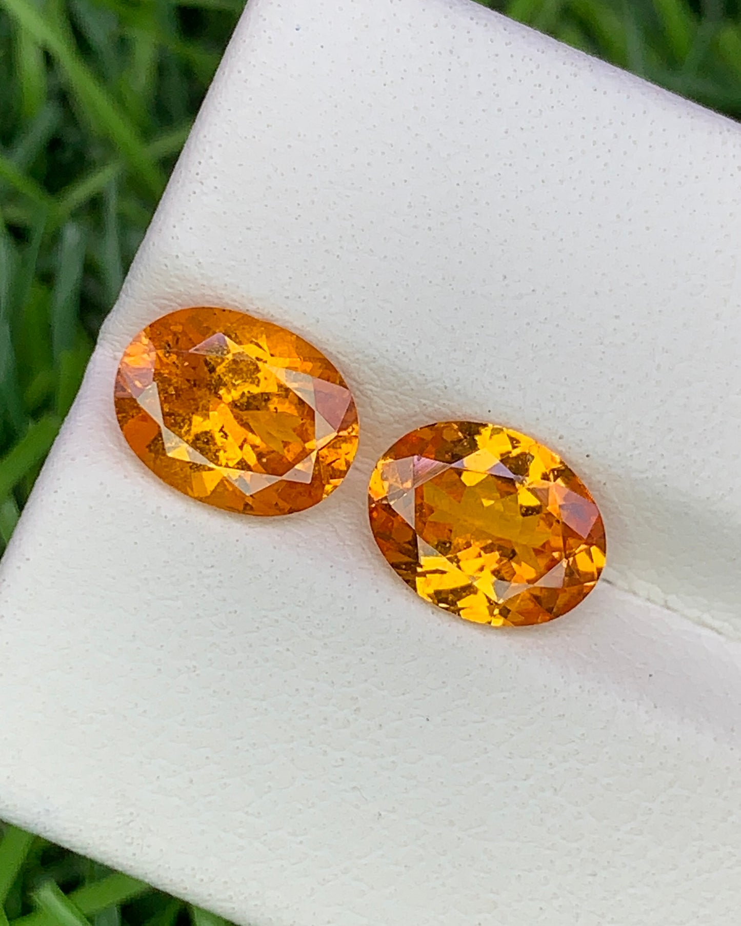 Natural Spessartite Garnet Lot 4.32 Carat 9x6.9 /8.9x6.9MM Oval Shape Faceted Gemstone 2 Piece Lot