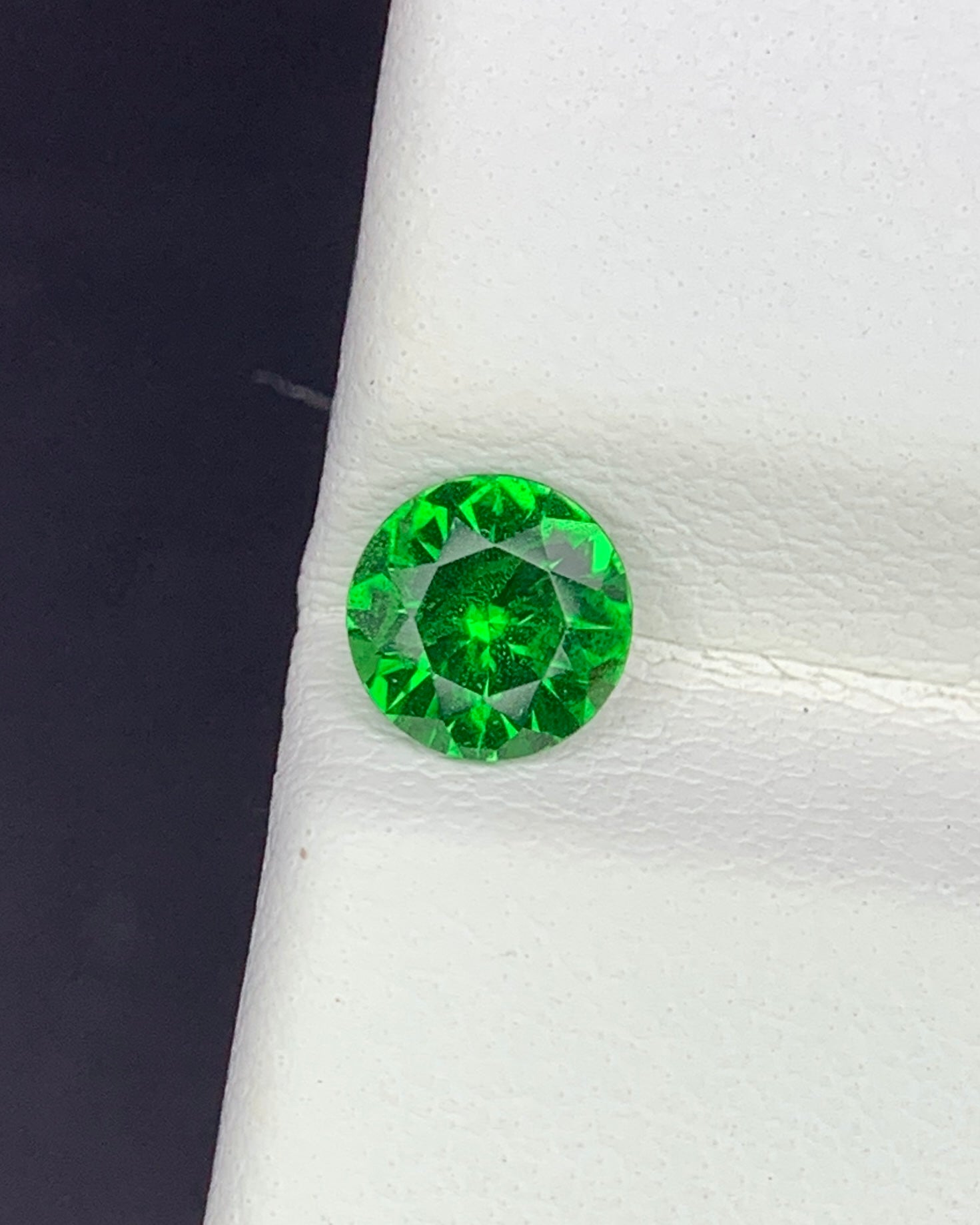 Natural Tsavorite Garnet 0.57 Carat 5.2x5.2 MM Round Shape Faceted Gemstone 