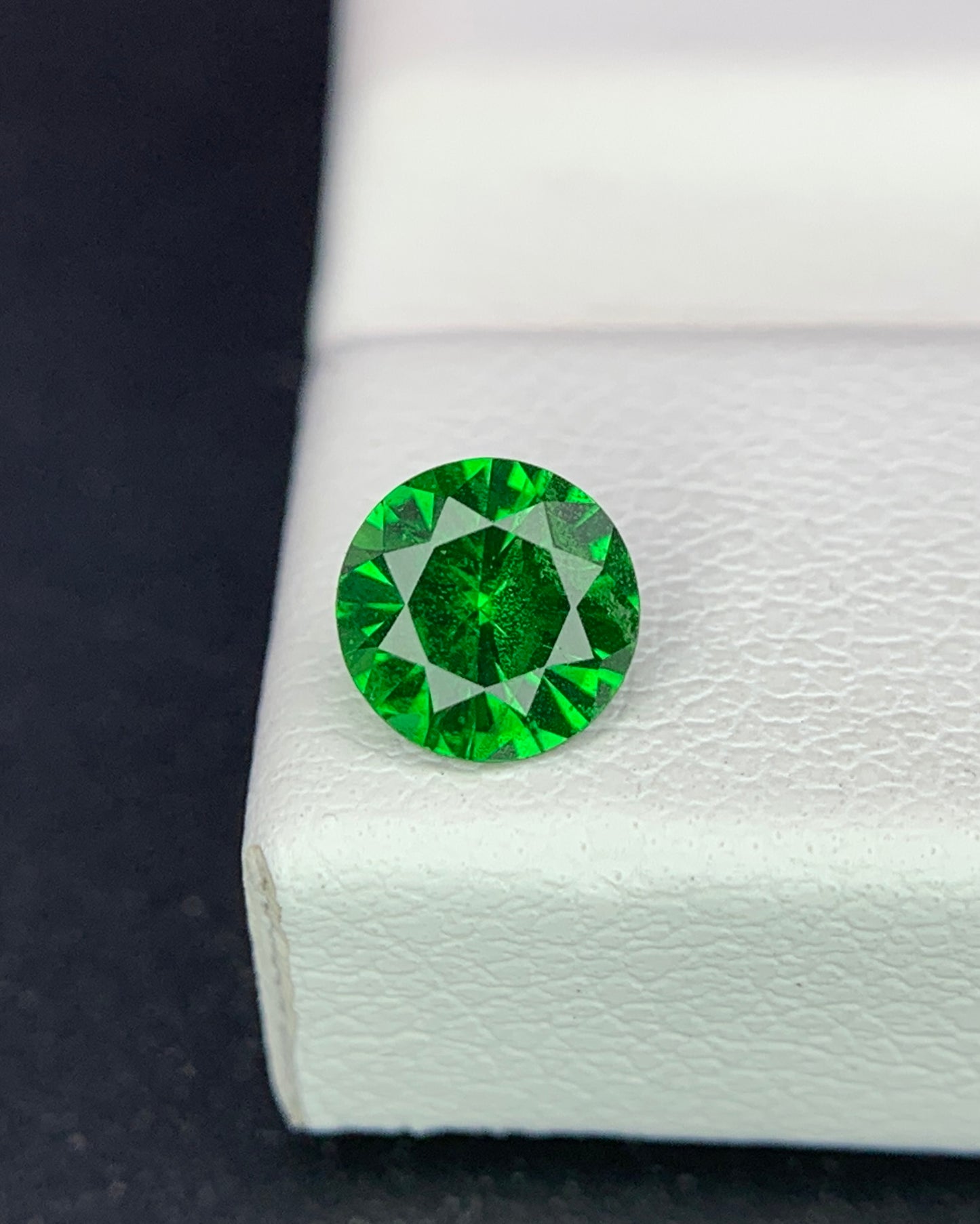 Natural Tsavorite Garnet 0.57 Carat 5.2x5.2 MM Round Shape Faceted Gemstone 