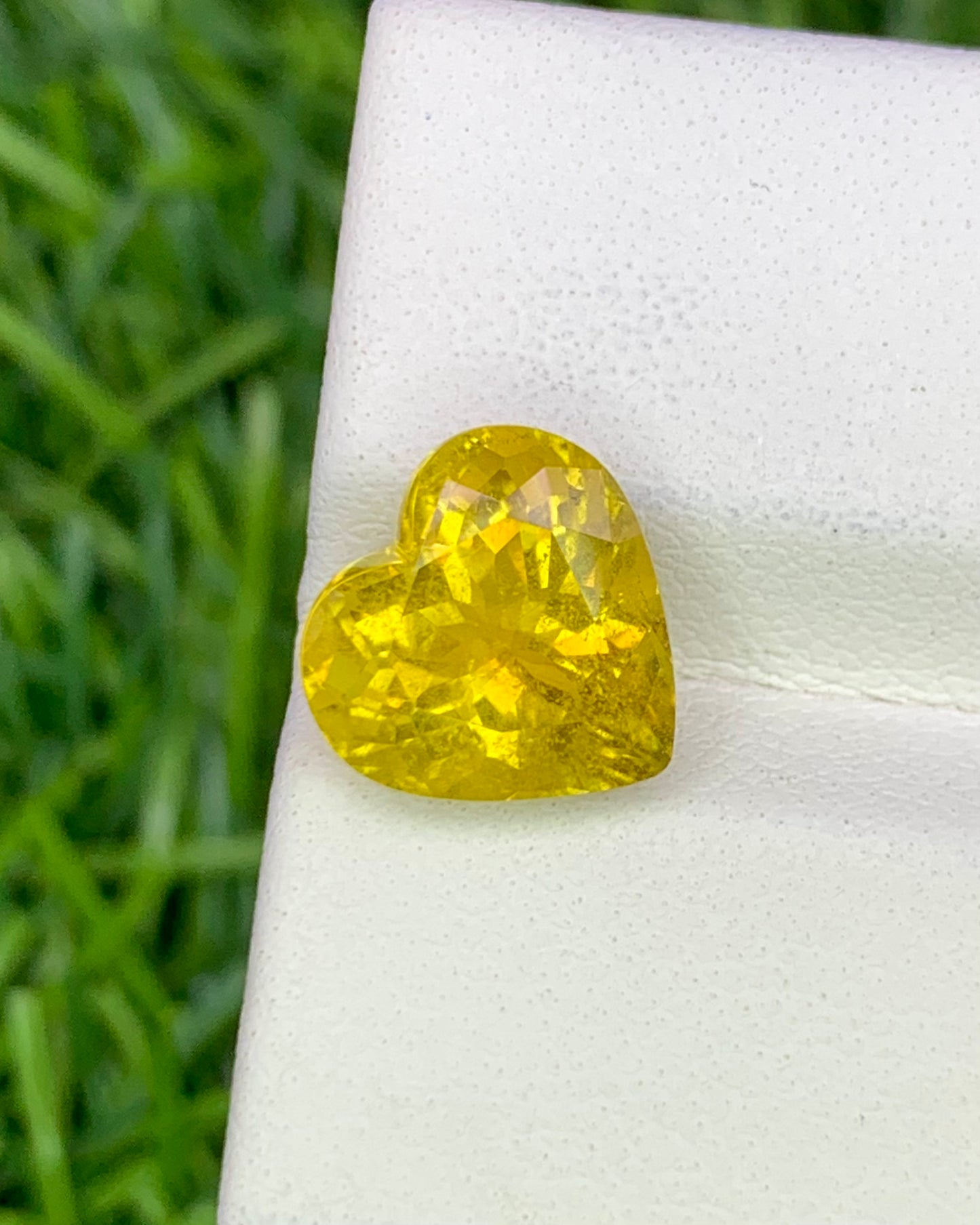 Natural Yellow Tourmaline 3.57 Carat 9.9x9.5 MM Heart Shape Faceted Gemstone