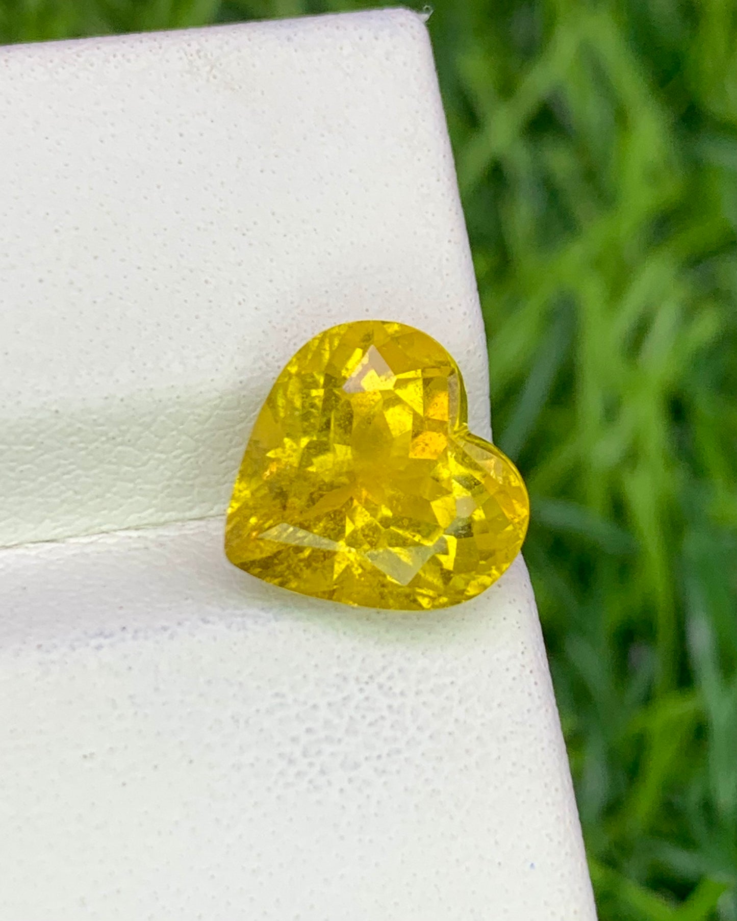 Natural Yellow Tourmaline 3.57 Carat 9.9x9.5 MM Heart Shape Faceted Gemstone