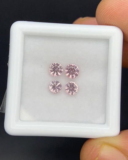 Natural Rare Dragon Garnet / Fluorescent Chromium Vanadium Malaya Garnet Lot 0.82 Carat Mix Size Round Shape Faceted Gemstone 4 Piece Lot