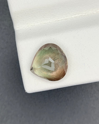Natural Oregon Sunstone 2.57 Carat 9.3x9.2x4.8 MM Heart Shape Faceted Gemstone