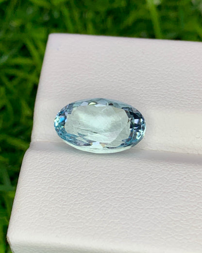 Natural Aquamarine 3.76 Carat 12.2x8.2 MM Oval Shape Faceted Gemstone