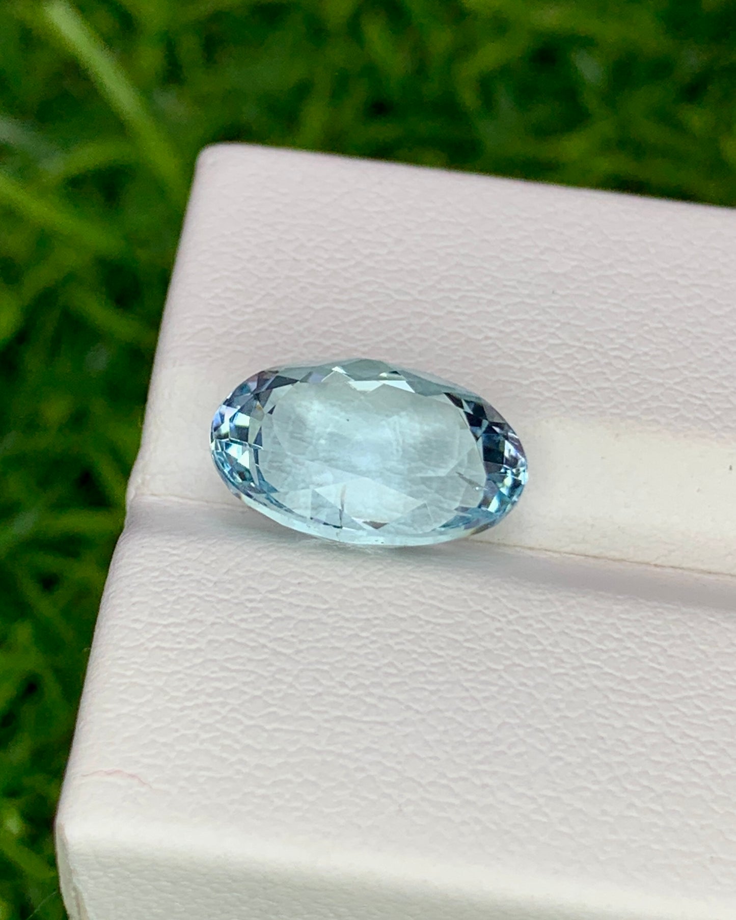 Natural Aquamarine 3.76 Carat 12.2x8.2 MM Oval Shape Faceted Gemstone