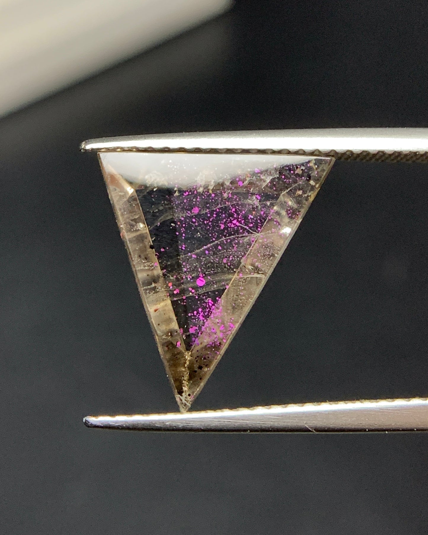 Natural Rare Pink Fire Quartz 4.34 Carat 16x11.5x4.5 MM Freeform Shape Covellite Quartz Gemstone from Brazil 