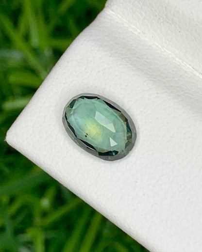 Natural Bi Color Sapphire 1.29 Carat 7.7x5.5 MM Oval Shape Faceted Gemstone