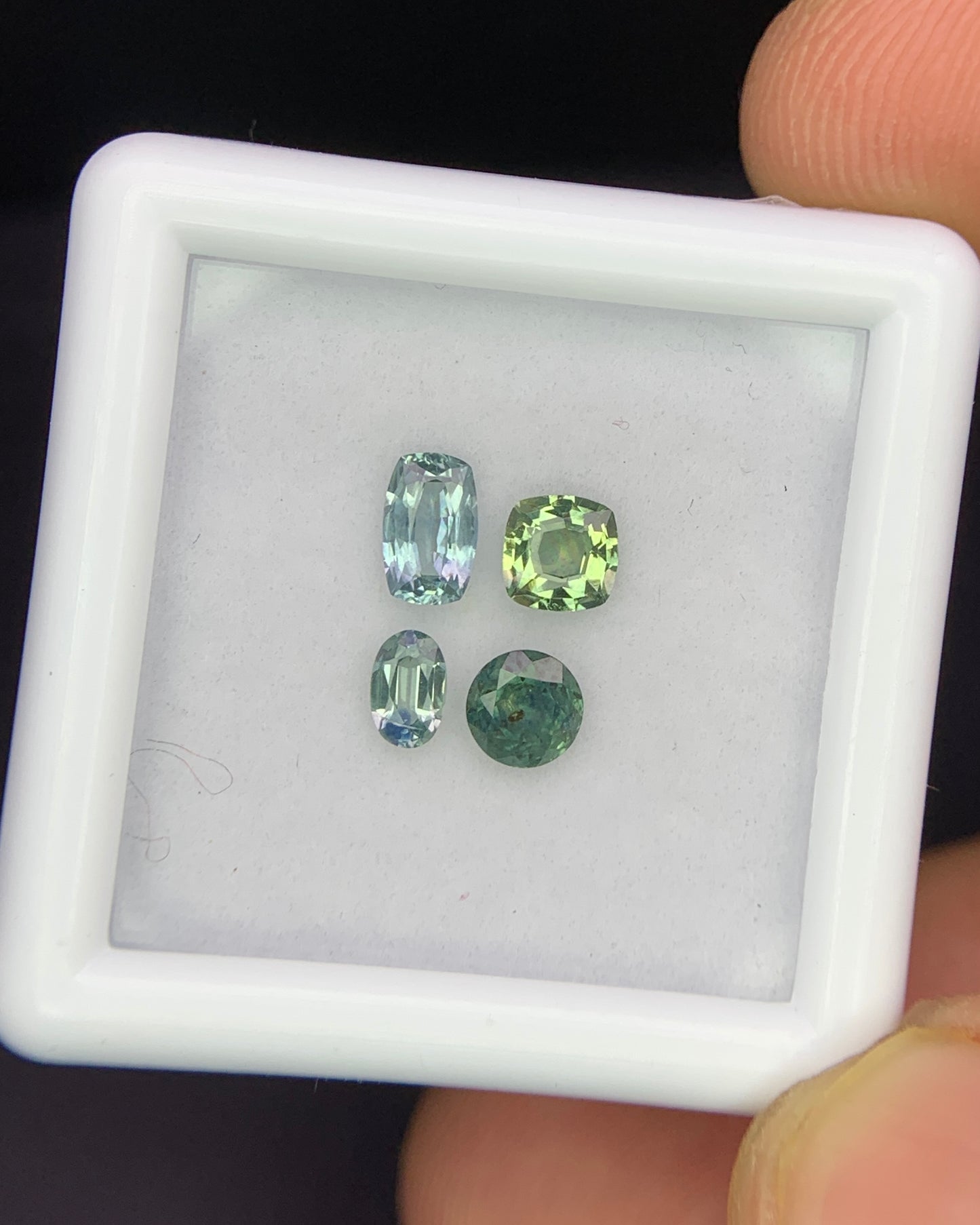 Natural Bi Color Sapphire Lot 0.98 Carat Mix Size Mix Shape Faceted Gemstone 4 Piece Lot