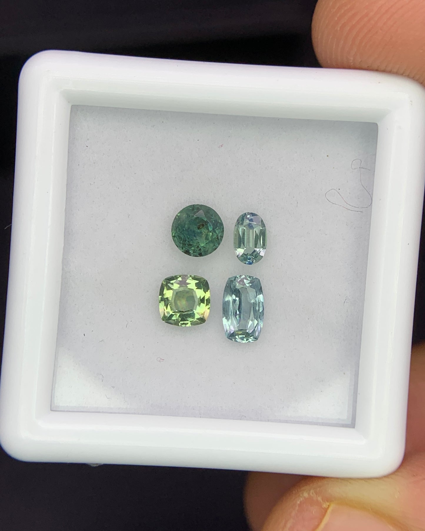 Natural Bi Color Sapphire Lot 0.98 Carat Mix Size Mix Shape Faceted Gemstone 4 Piece Lot