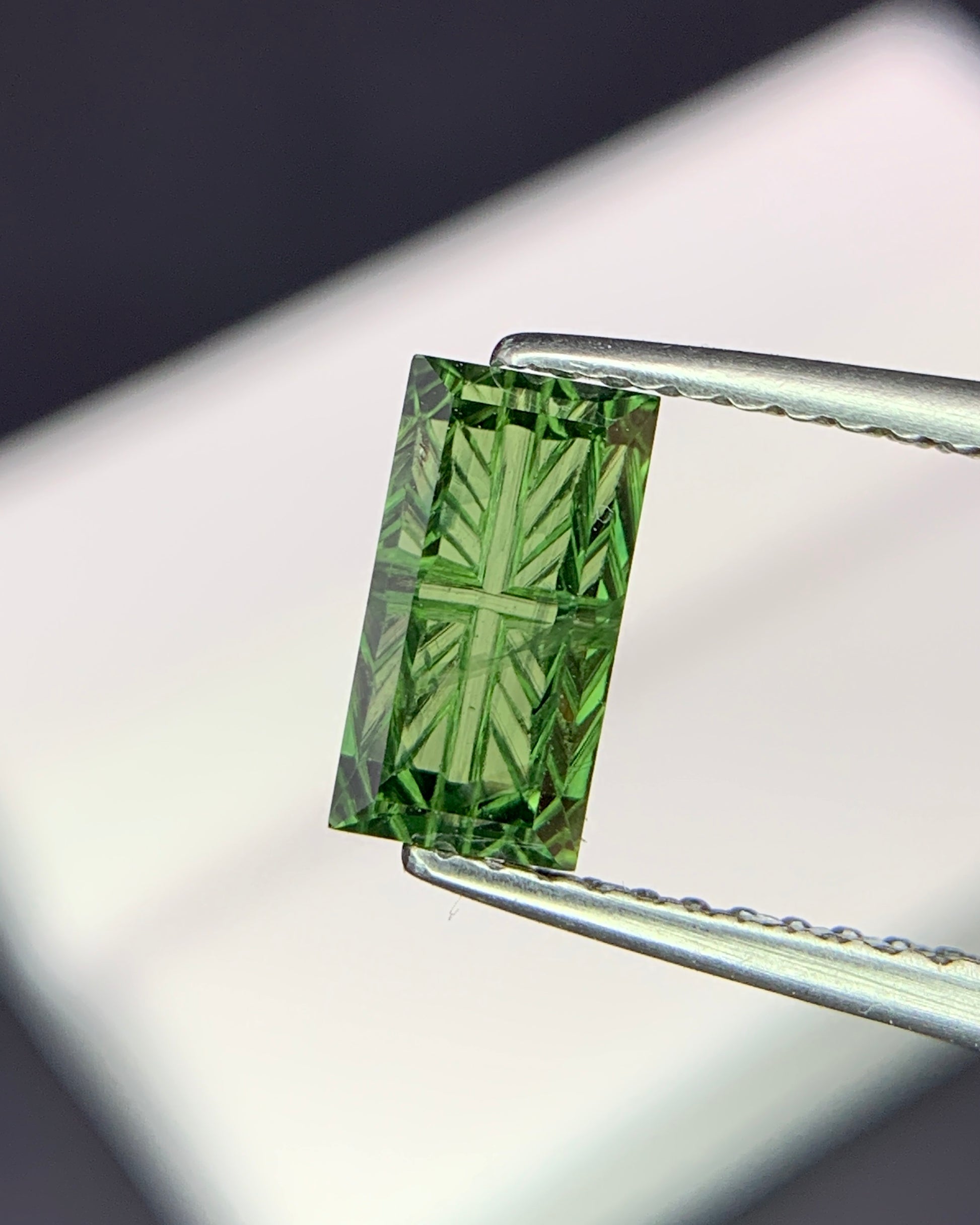 Natural Green Sapphire 1.37 Carat 7.9x4.2 MM Baguette Shape Starbrite Cut Faceted Gemstone 