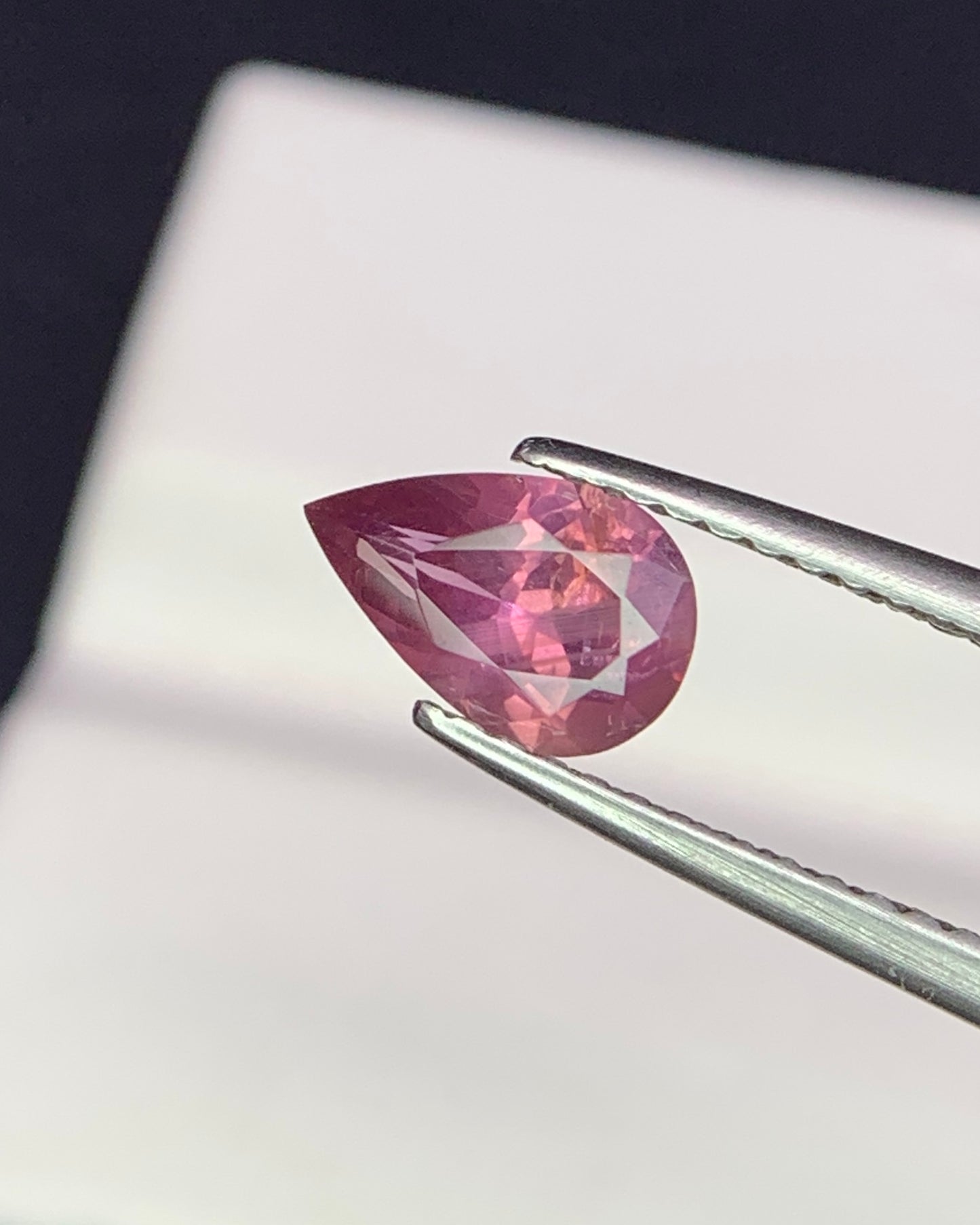 Natural Pink Sapphire 0.90 Carat 7.8x5 MM Pear Shape Faceted IGI Certified Gemstone