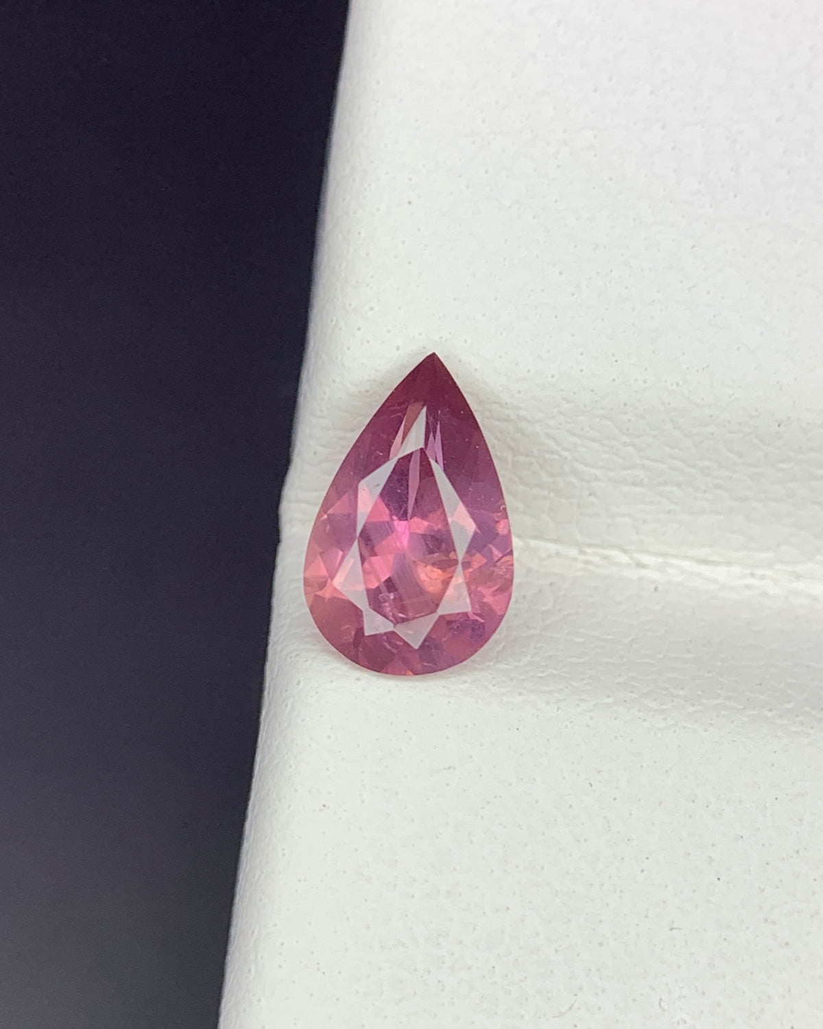Natural Pink Sapphire 0.90 Carat 7.8x5 MM Pear Shape Faceted IGI Certified Gemstone