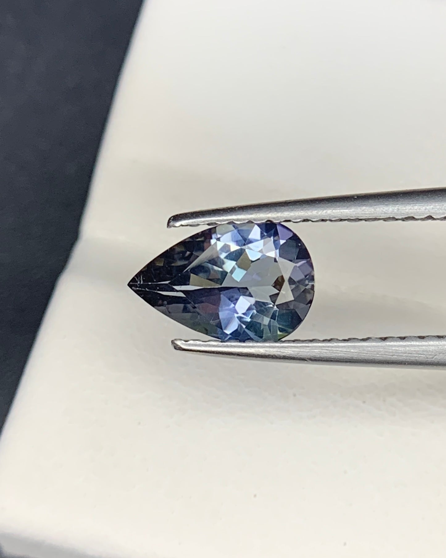 Natural Unheated Bi Color Tanzanite 0.98 Carat 8.6x5.8x3.4 MM Pear Shape Faceted Gemstone 