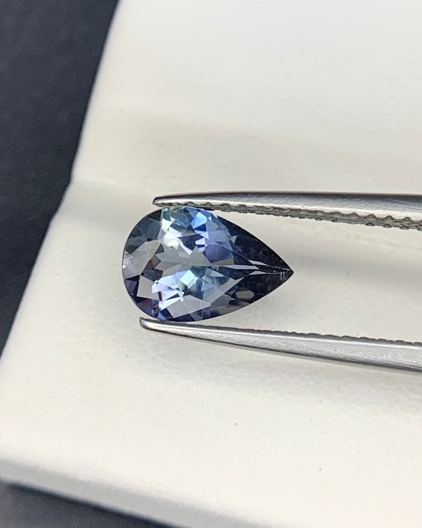 Natural Unheated Bi Color Tanzanite 0.98 Carat 8.6x5.8x3.4 MM Pear Shape Faceted Gemstone 
