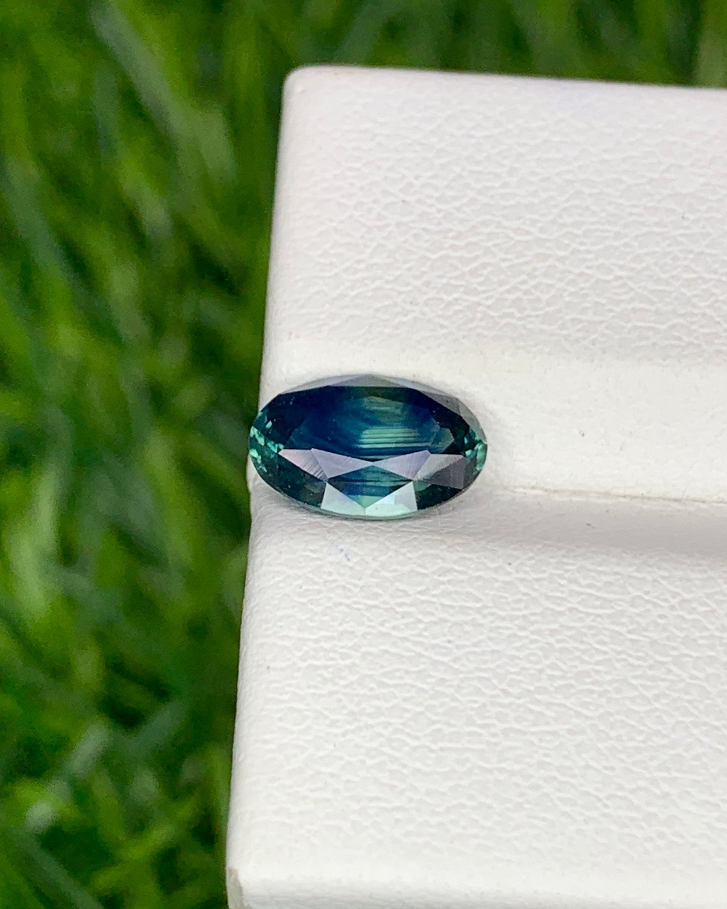 Natural Bi Color Parti Sapphire 1.72 Carat 8.8x6 MM Oval Shape Faceted Gemstone