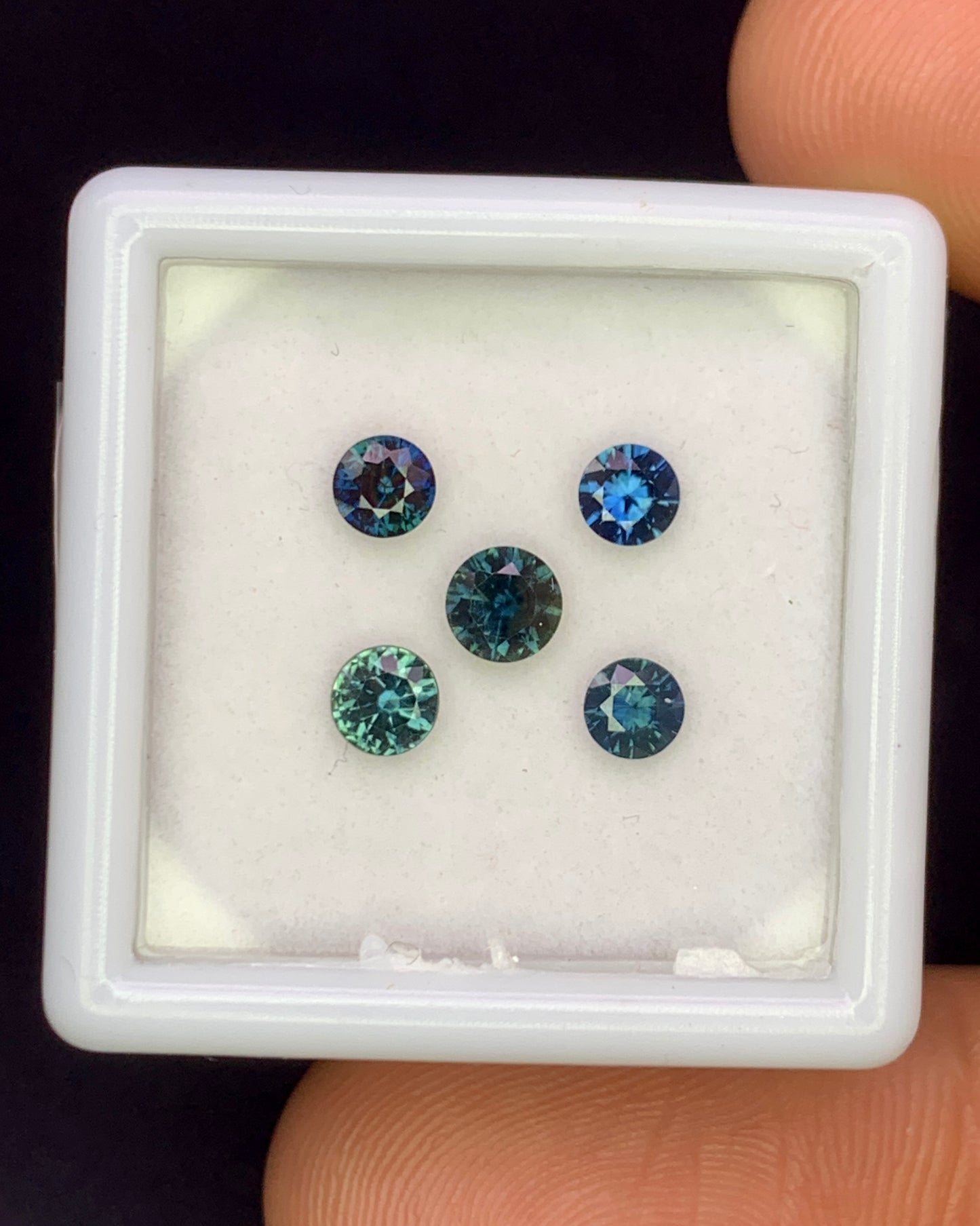 Natural Blue and Green Sapphire Lot 1.10 Carat Mix Size Round Shape Faceted Gemstone 5 Piece Lot