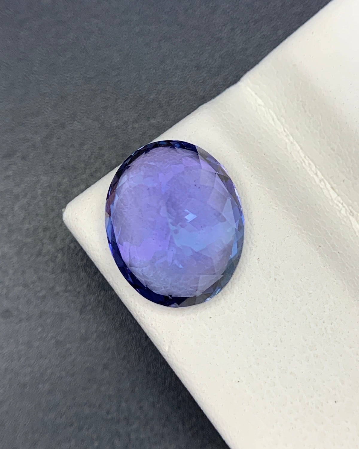 Natural Bi Color Tanzanite 5.21 Carat 12x9.7 MM Oval Shape Faceted Gemstone