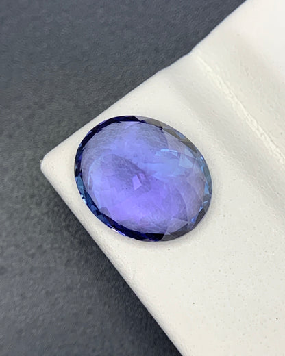 Natural Bi Color Tanzanite 5.21 Carat 12x9.7 MM Oval Shape Faceted Gemstone