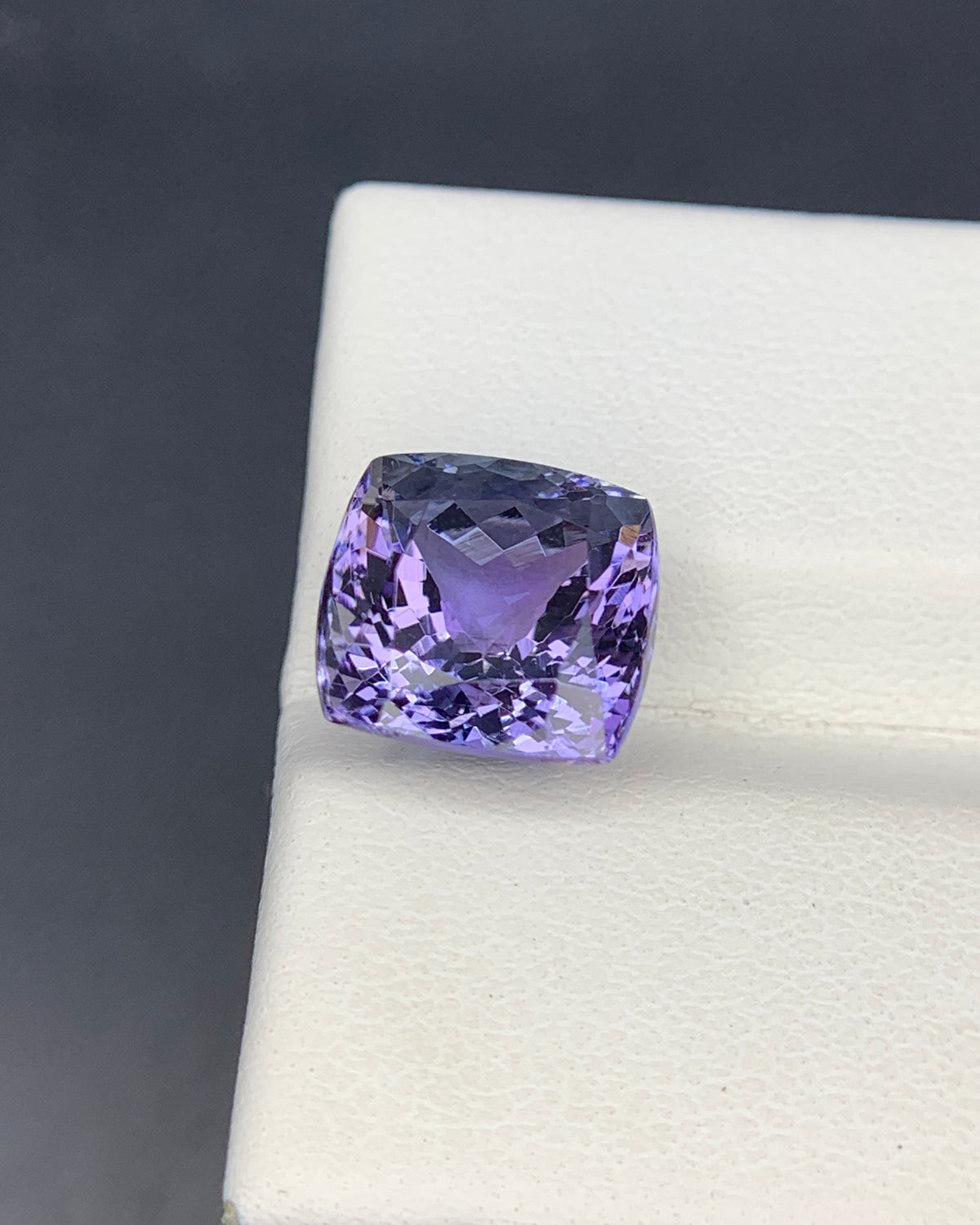 Natural Bi Color Tanzanite 5.45 Carat 9.6x9.6 MM Cushion Shape Faceted Gemstone