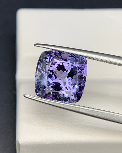 Natural Bi Color Tanzanite 5.45 Carat 9.6x9.6 MM Cushion Shape Faceted Gemstone