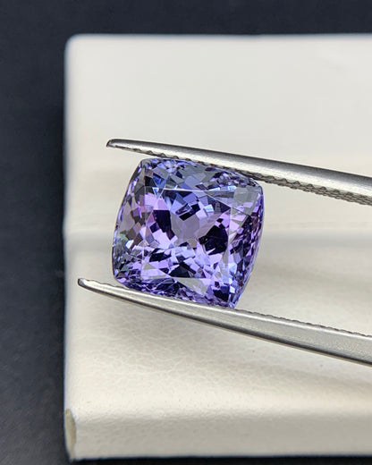 Natural Bi Color Tanzanite 5.45 Carat 9.6x9.6 MM Cushion Shape Faceted Gemstone