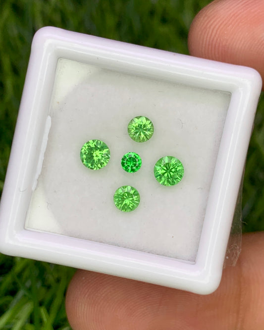 Natural Rare Kornerupine Lot 0.95 Carat 4/3.5/2.7 MM Round Shape Faceted Gemstone 5 Piece Lot