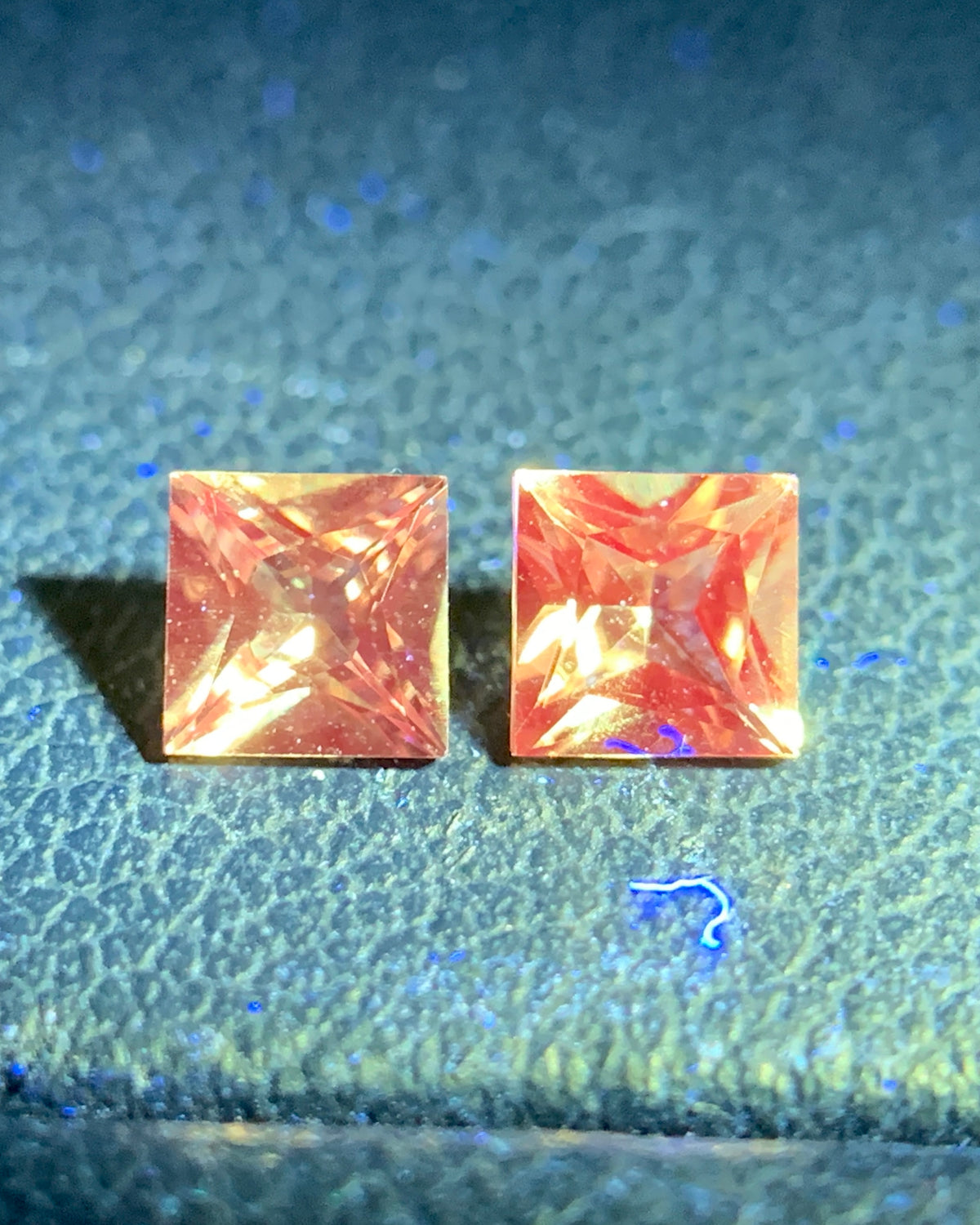 Natural Rare Dragon Garnet / Fluorescent Chromium Vanadium Malaya Garnet Lot 0.69 Carat 4x4 MM Square Shape Faceted Gemstone 2 Piece Lot