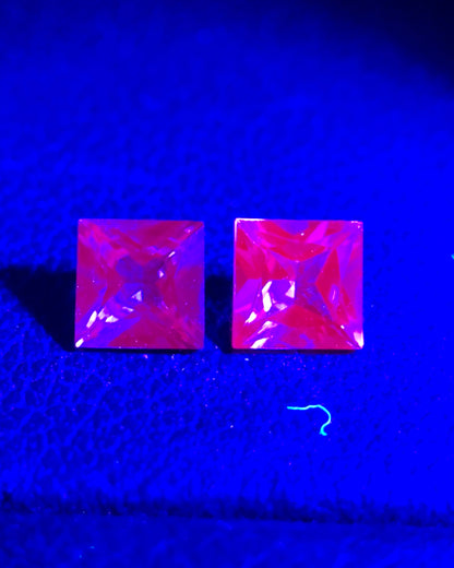 Natural Rare Dragon Garnet / Fluorescent Chromium Vanadium Malaya Garnet Lot 0.69 Carat 4x4 MM Square Shape Faceted Gemstone 2 Piece Lot