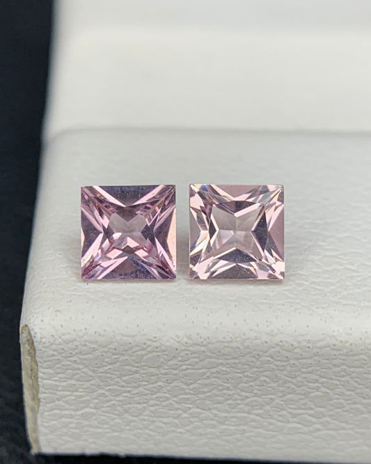Natural Rare Dragon Garnet / Fluorescent Chromium Vanadium Malaya Garnet Lot 0.69 Carat 4x4 MM Square Shape Faceted Gemstone 2 Piece Lot