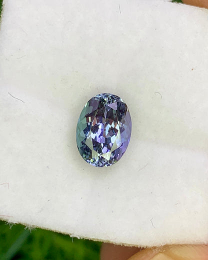 Natural Bi Color Tanzanite 1.36 Carat 7.6x5.6 MM Oval Shape Faceted Gemstone