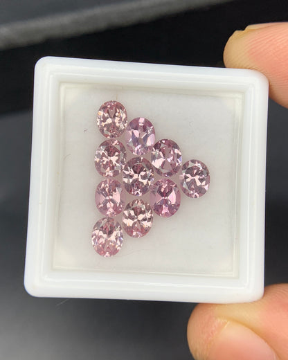 Natural Rare Dragon Garnet / Fluorescent Chromium Vanadium Malaya Garnet Lot 4.05 Carat 5x4 MM Oval Shape Faceted Gemstone 10 Piece Lot