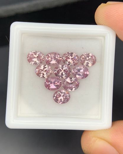 Natural Rare Dragon Garnet / Fluorescent Chromium Vanadium Malaya Garnet Lot 4.05 Carat 5x4 MM Oval Shape Faceted Gemstone 10 Piece Lot