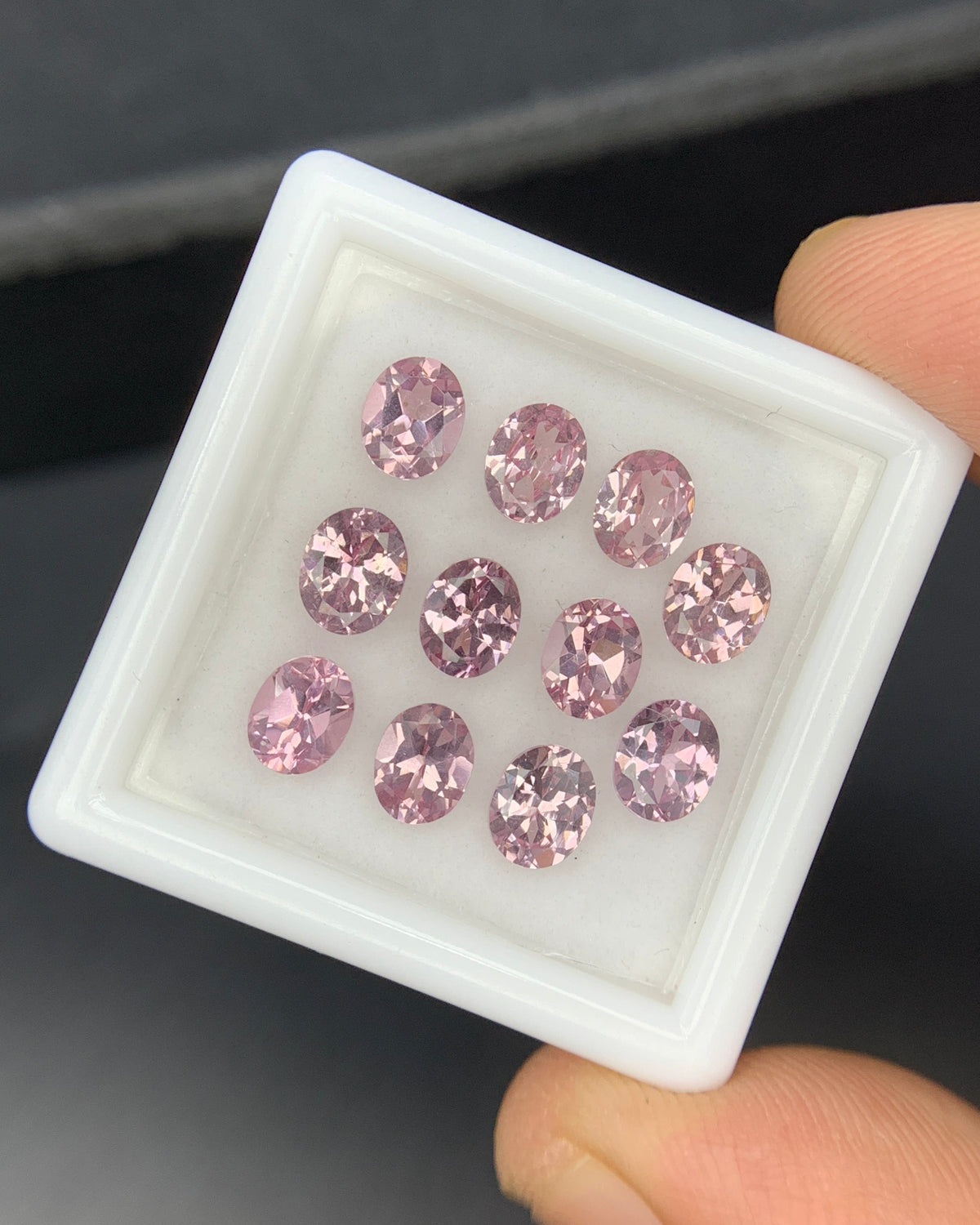 Natural Rare Dragon Garnet / Fluorescent Chromium Vanadium Malaya Garnet Lot 4.70 Carat 5x4 MM Oval Shape Faceted Gemstone 11 Piece Lot