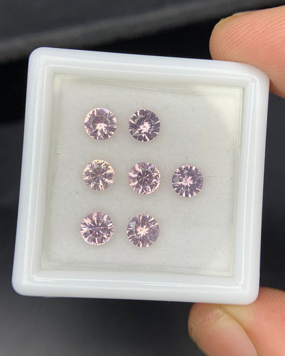 Natural Rare Dragon Garnet / Fluorescent Chromium Vanadium Malaya Garnet Lot 1.79 Carat 4x4 MM Round Shape Faceted Gemstone 7 Piece Lot 