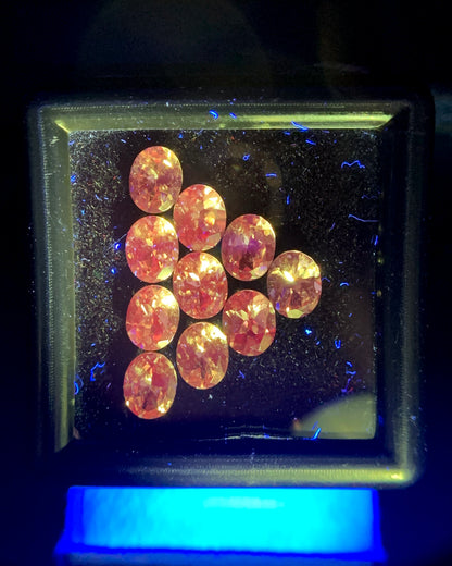 Natural Rare Dragon Garnet / Fluorescent Chromium Vanadium Malaya Garnet Lot 4.05 Carat 5x4 MM Oval Shape Faceted Gemstone 10 Piece Lot