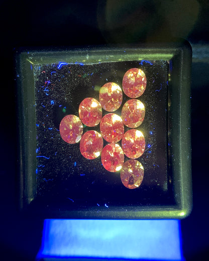 Natural Rare Dragon Garnet / Fluorescent Chromium Vanadium Malaya Garnet Lot 4.05 Carat 5x4 MM Oval Shape Faceted Gemstone 10 Piece Lot