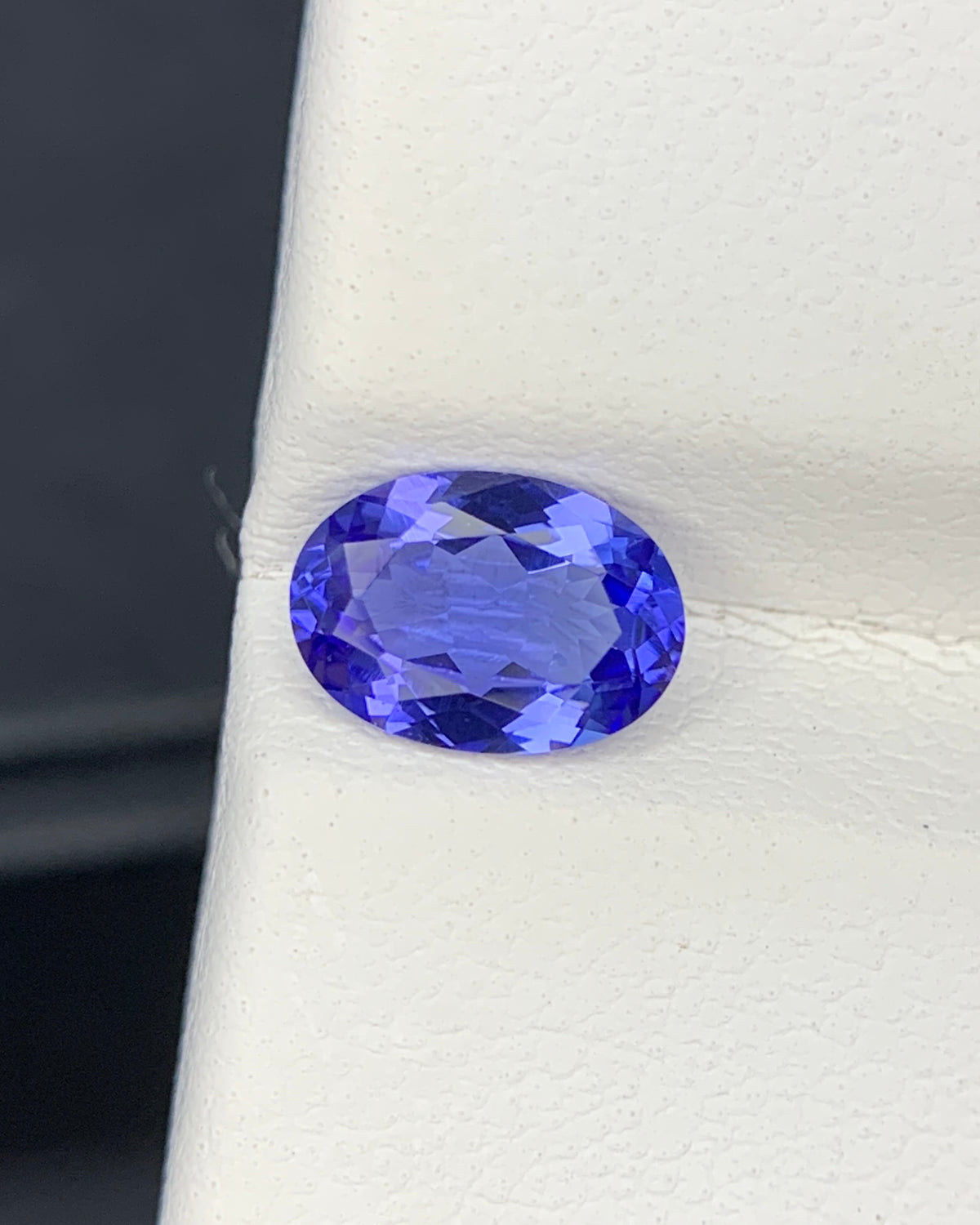 Natural AAA Blue Tanzanite 0.92 Carat 7.7x5.5x3 MM Oval Shape Faceted Gemstone 