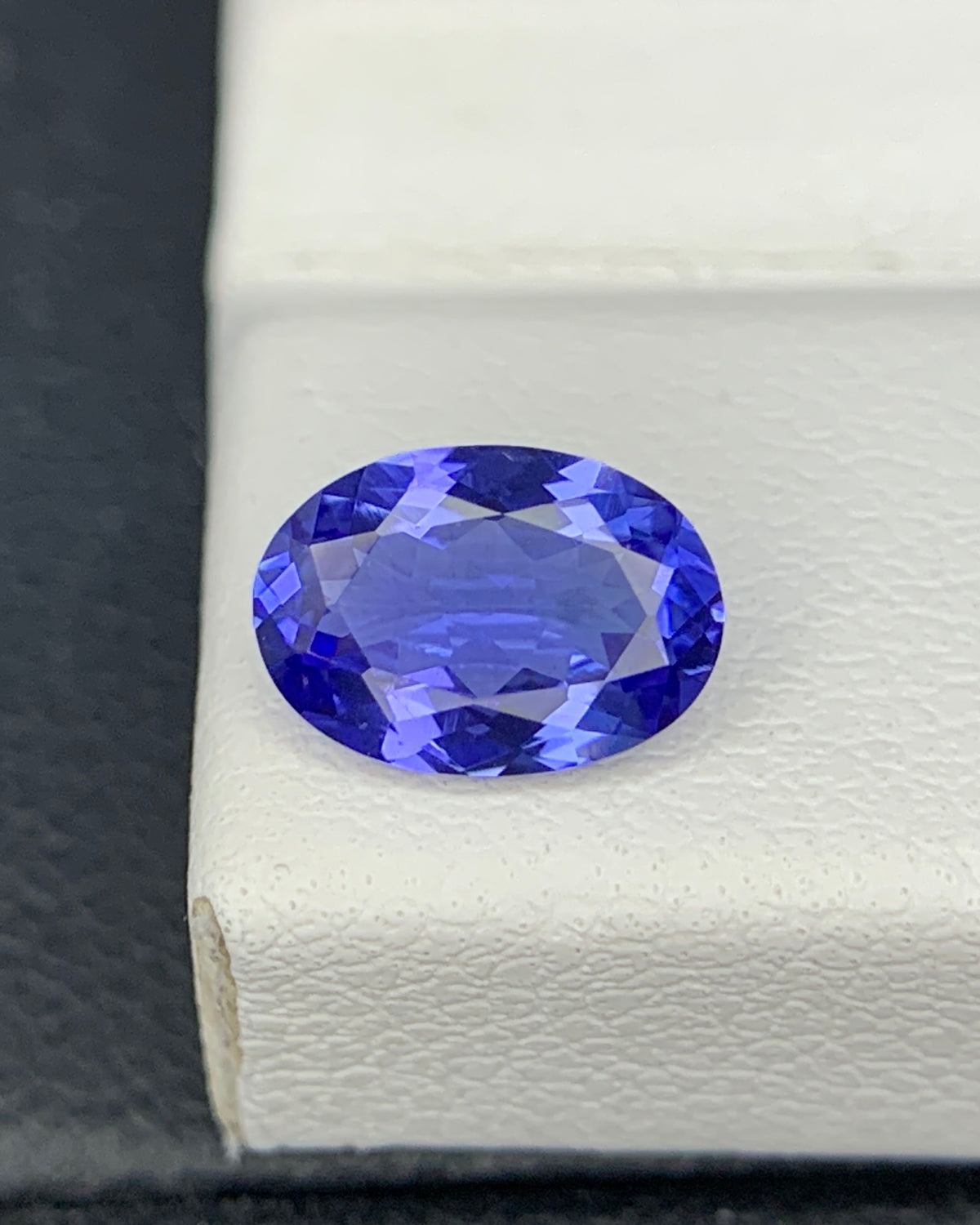 Natural AAA Blue Tanzanite 0.92 Carat 7.7x5.5x3 MM Oval Shape Faceted Gemstone 