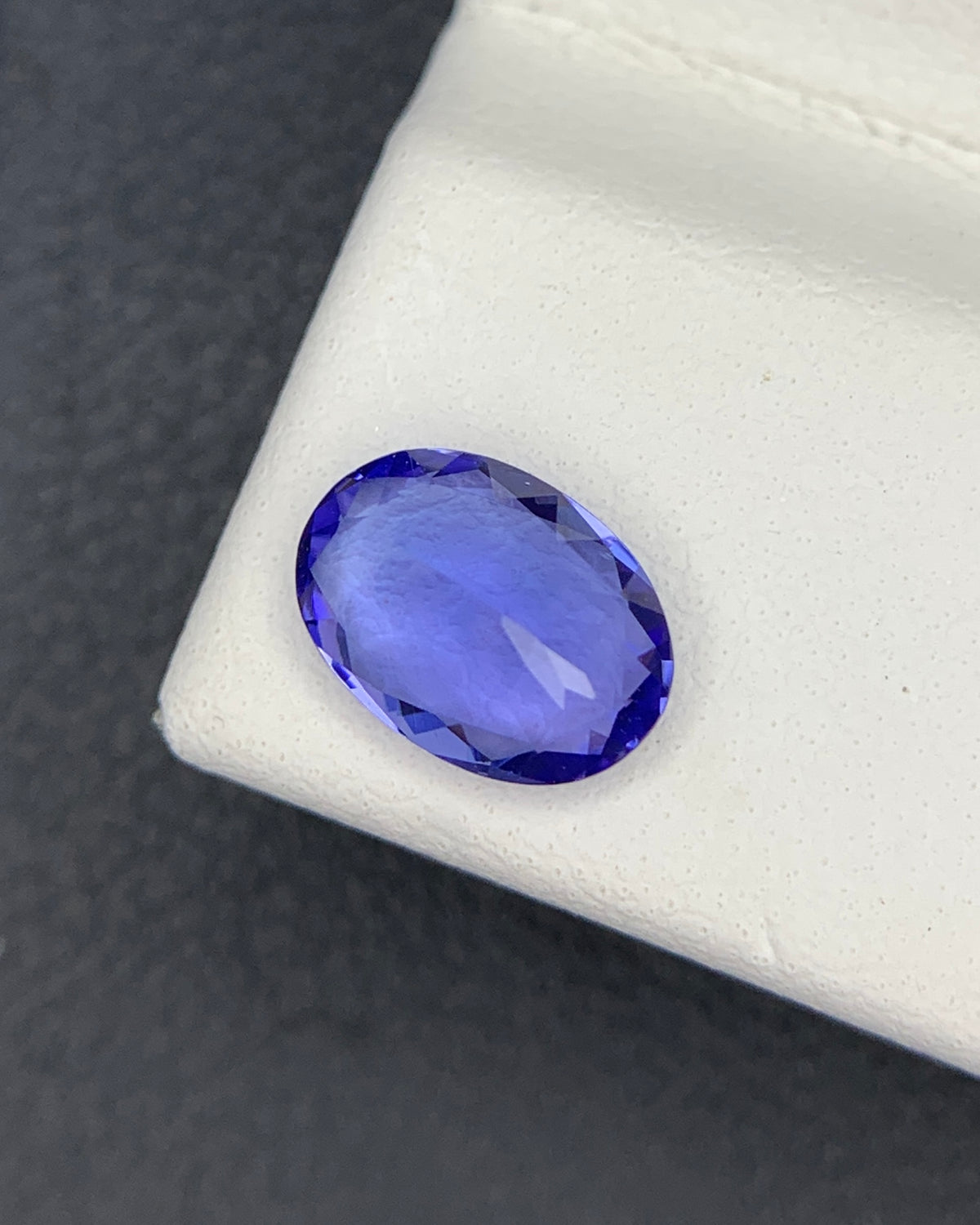 Natural AAA Blue Tanzanite 0.92 Carat 7.7x5.5x3 MM Oval Shape Faceted Gemstone 