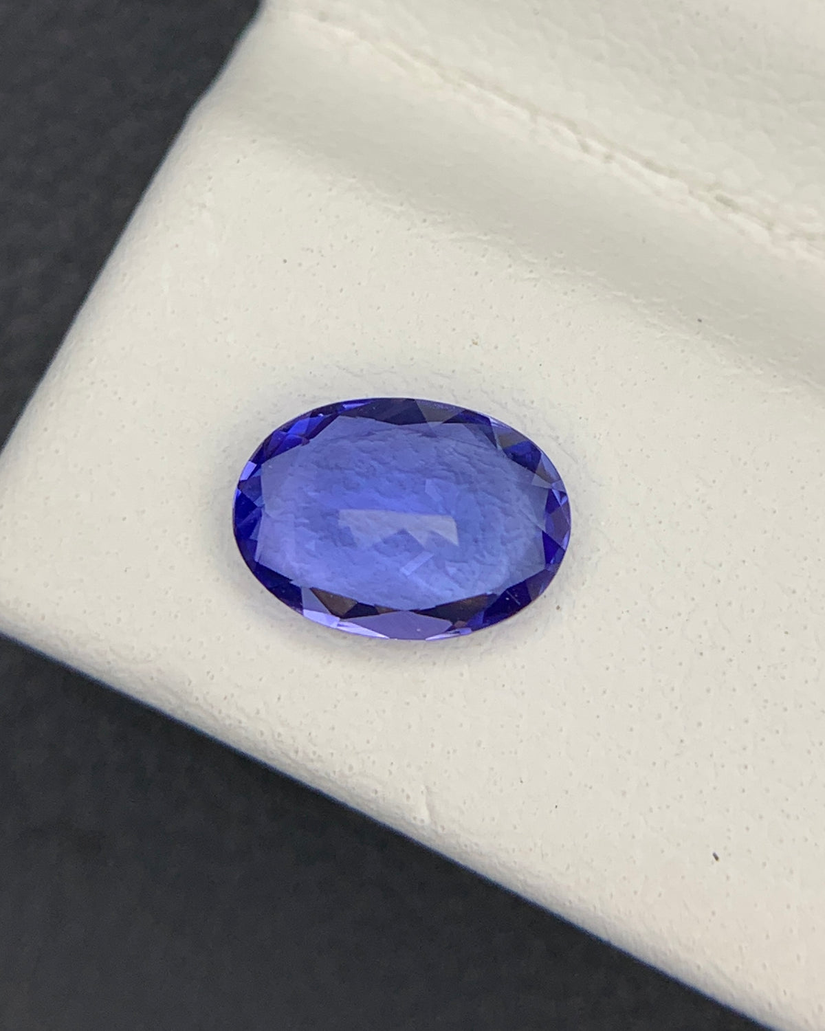 Natural AAA Blue Tanzanite 0.92 Carat 7.7x5.5x3 MM Oval Shape Faceted Gemstone 