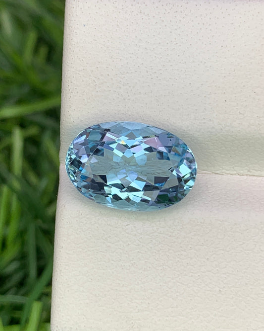 Natural Flawless Aquamarine 3.45 Carat 12x8 MM Oval Shape Faceted Gemstone