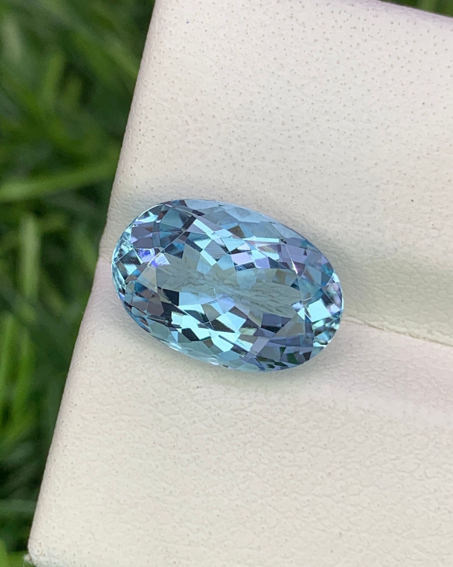 Natural Flawless Aquamarine 3.45 Carat 12x8 MM Oval Shape Faceted Gemstone