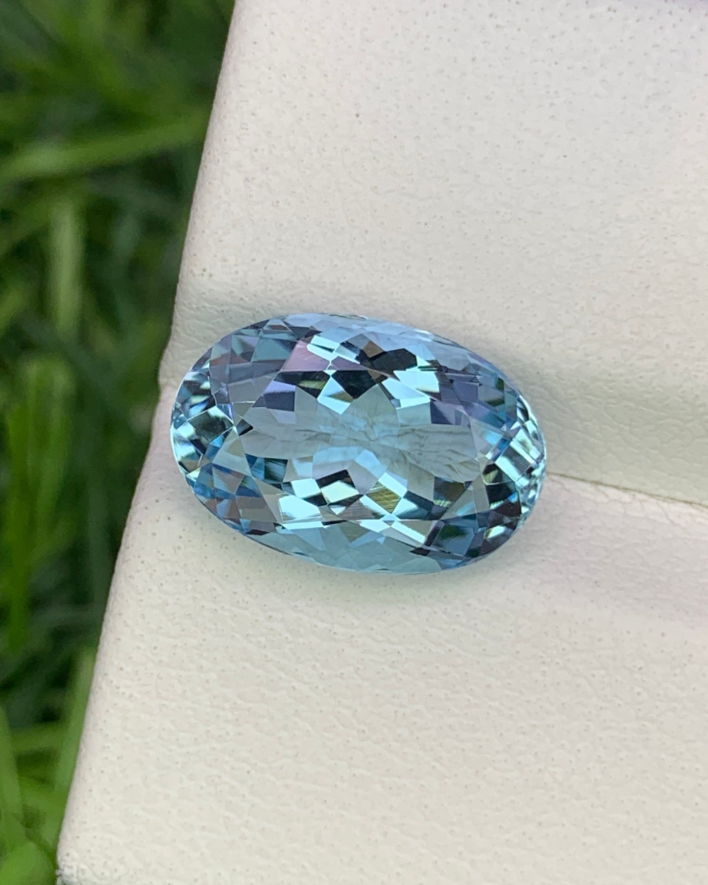 Natural Flawless Aquamarine 3.45 Carat 12x8 MM Oval Shape Faceted Gemstone