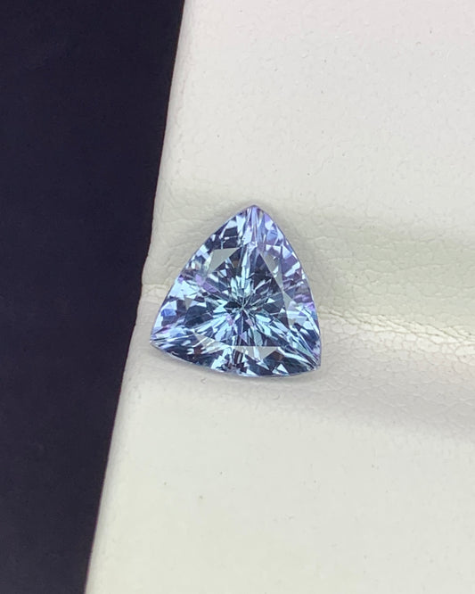 Natural Bi Color Tanzanite 1.59 Carat 7.7x7.7 MM Trillion Shape Faceted Gemstone 