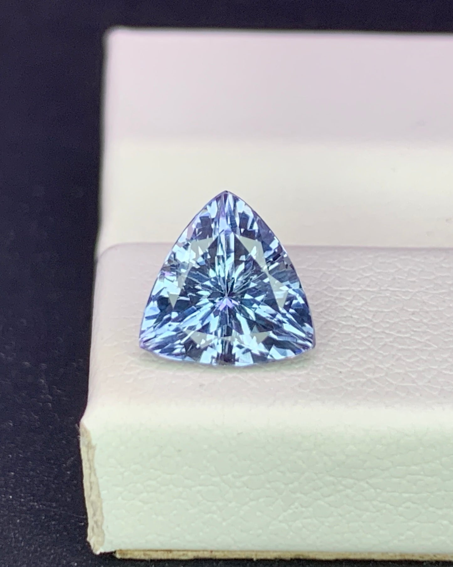 Natural Bi Color Tanzanite 1.59 Carat 7.7x7.7 MM Trillion Shape Faceted Gemstone 