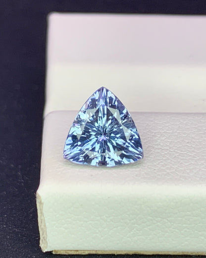 Natural Bi Color Tanzanite 1.59 Carat 7.7x7.7 MM Trillion Shape Faceted Gemstone 
