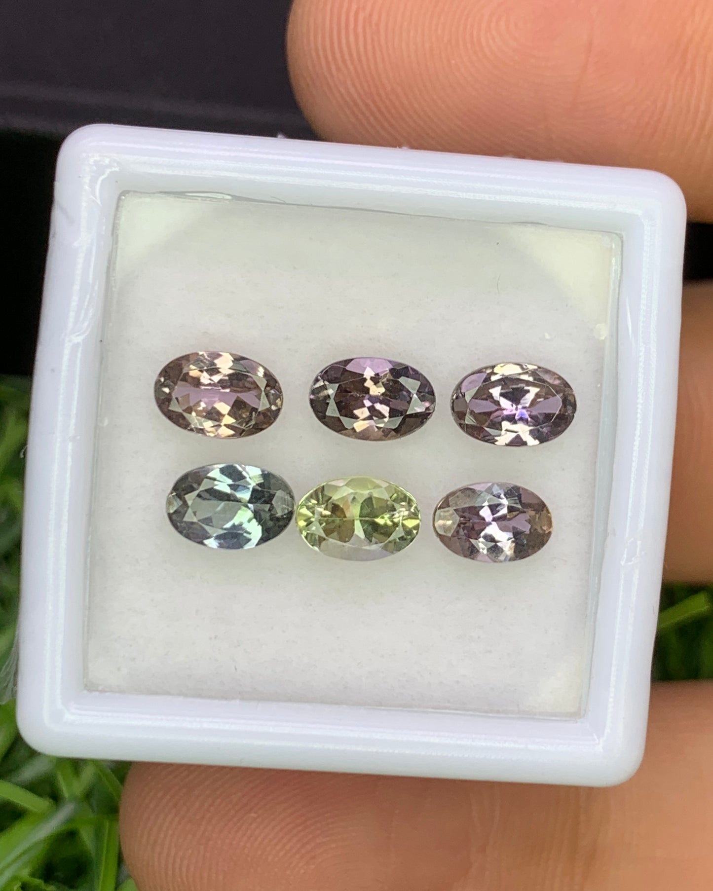 Natural Unheated Bi Color Tanzanite Lot 2.85 Carat 6x4 MM (Approx) Oval Shape Faceted Gemstone 6 Piece Lot