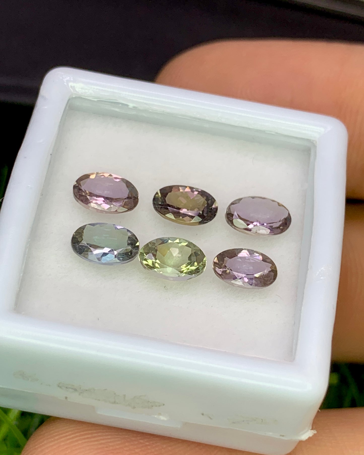 Natural Unheated Bi Color Tanzanite Lot 2.85 Carat 6x4 MM (Approx) Oval Shape Faceted Gemstone 6 Piece Lot