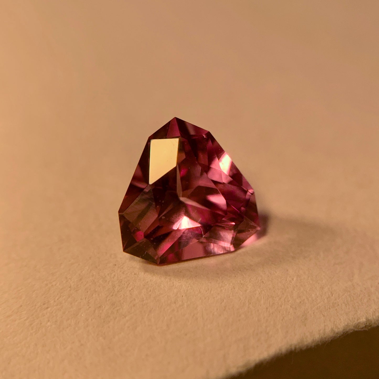 Natural Color Change Garnet 1.10 Carat 6.5x6.5 MM Trillion Shape Faceted Gemstone