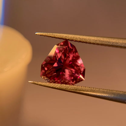 Natural Color Change Garnet 1.10 Carat 6.5x6.5 MM Trillion Shape Faceted Gemstone